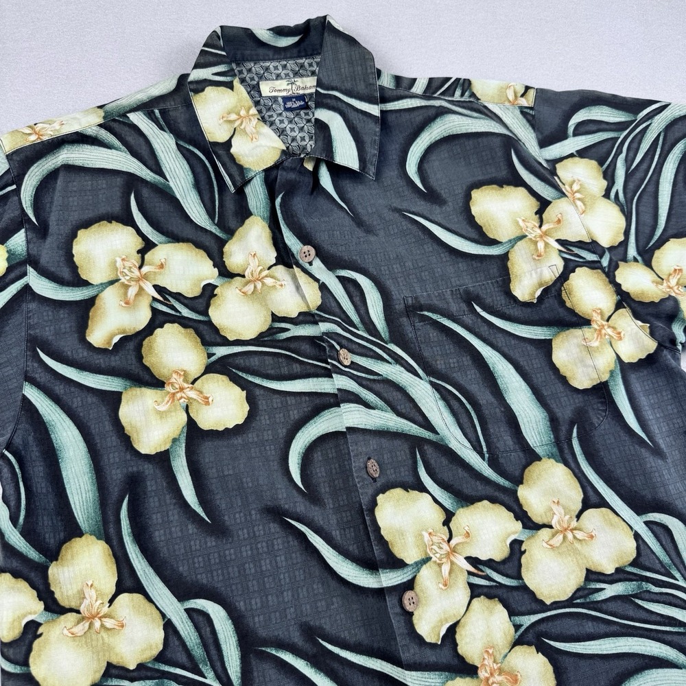 Tommy‎ Bahama 100% Silk Button Shirt Med Black Floral Pocket Short Sleeve Beach